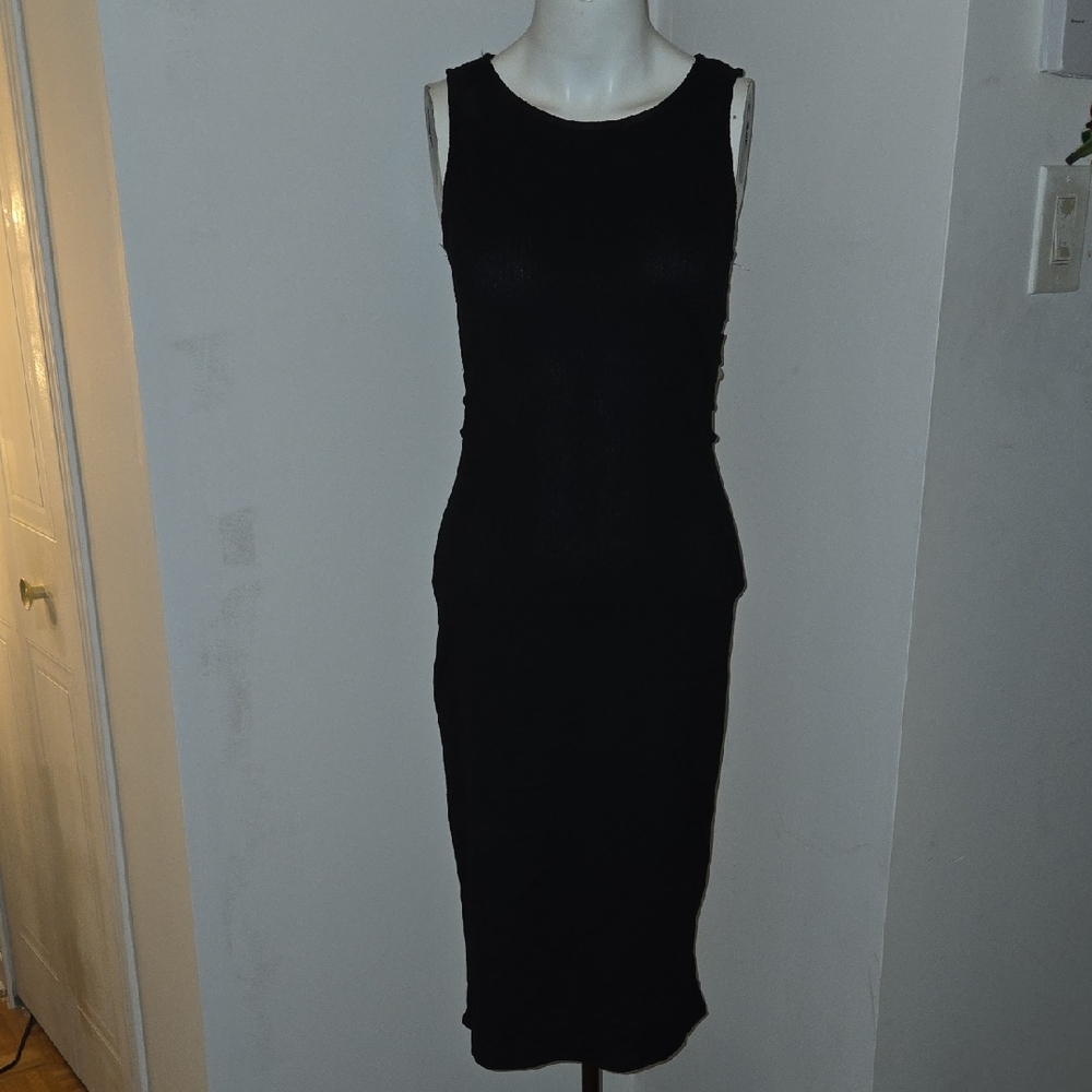Elegant Black Sleeveless Dress